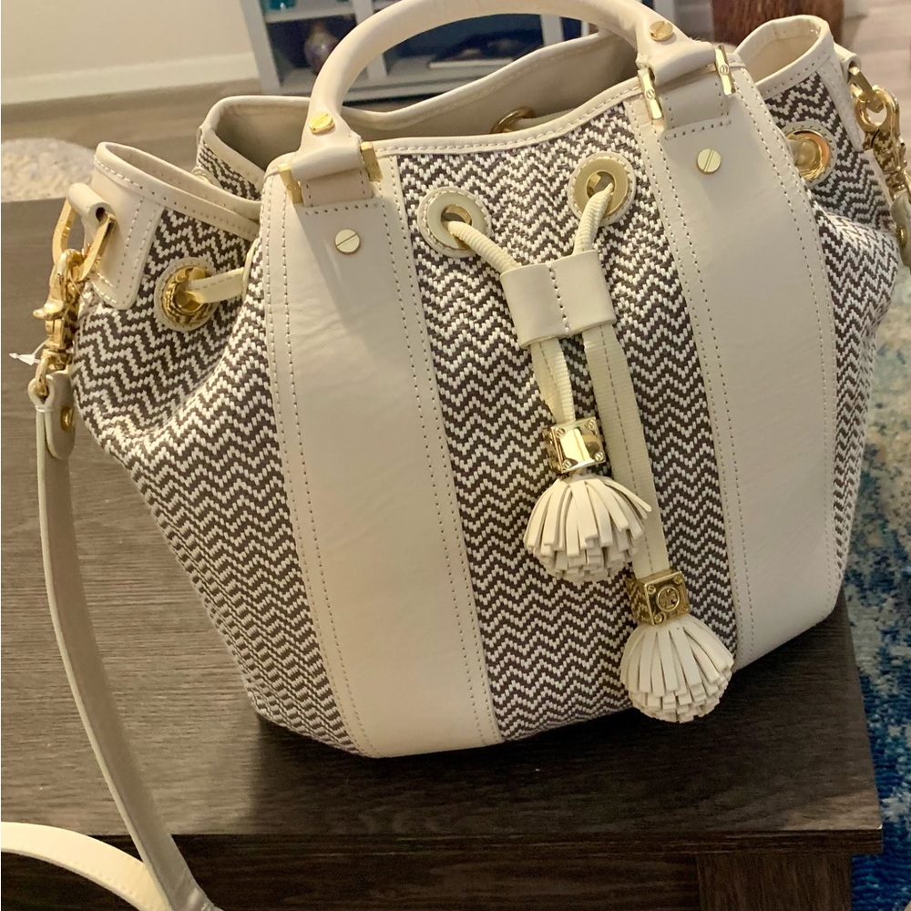Tory Burch NWOT Gwendolyn Straw Bucket Tote, normally $525